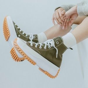 NWT Converse Run Star Hike Hi Women’s Shoes